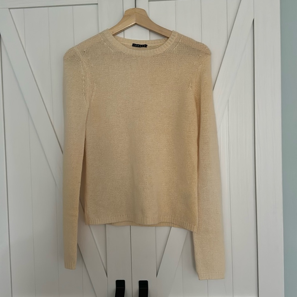 Theory sweater